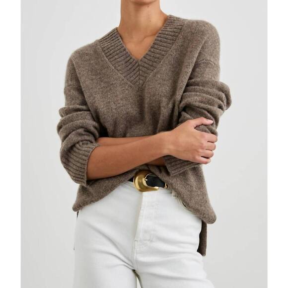NEW RAILS women's gisella sweater in hazelnut - Picture 6 of 7